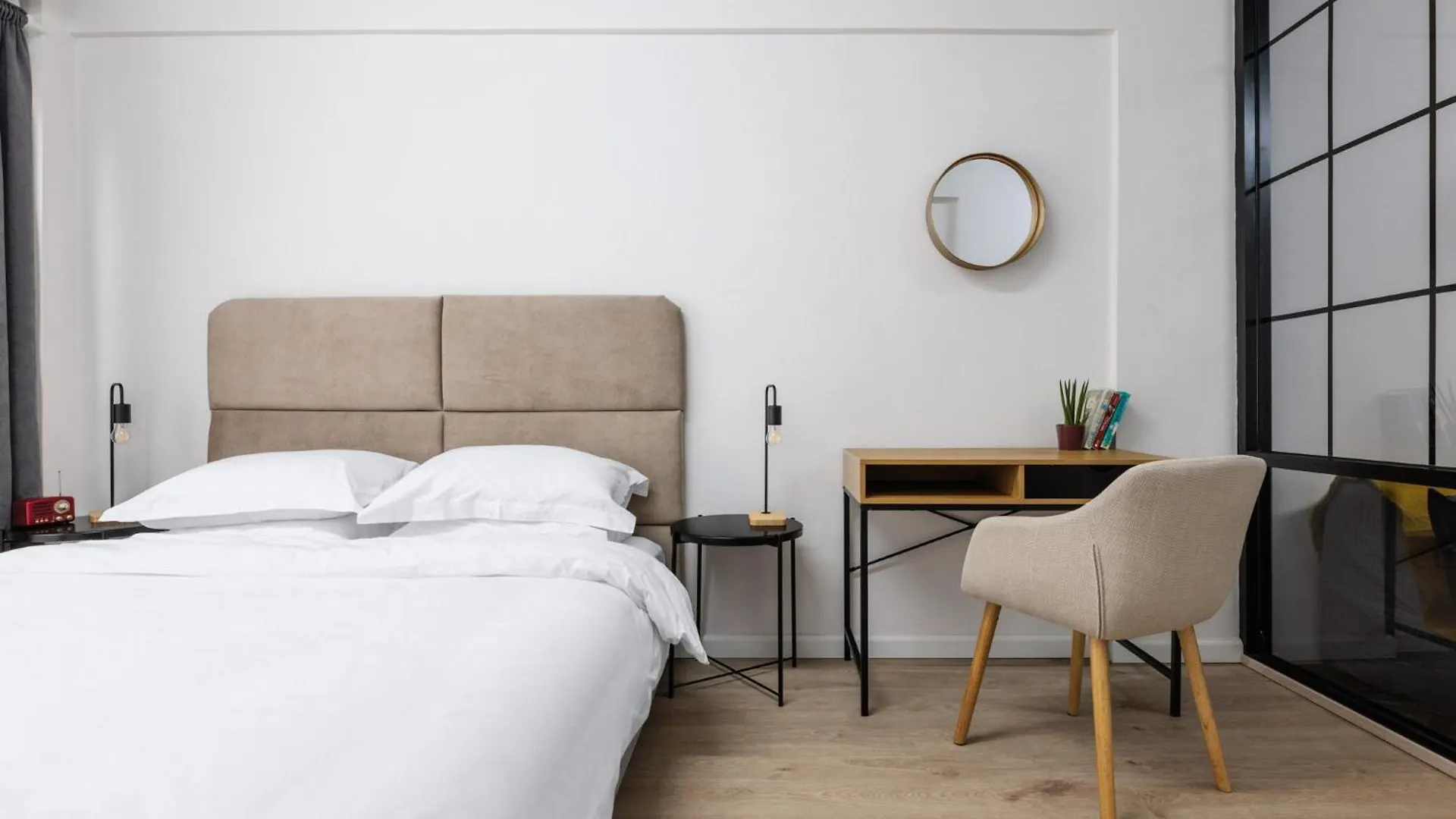B&M Suites Салоники Греция